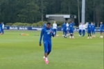 法媒搞事情？记者晒视频：姆巴佩第一个离开法国队训练